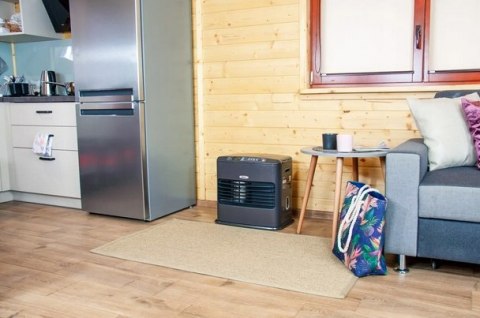 Japoński piecyk piec naftowy elektroniczny Kero Tosai SRE4600 4,6kW 70 m2